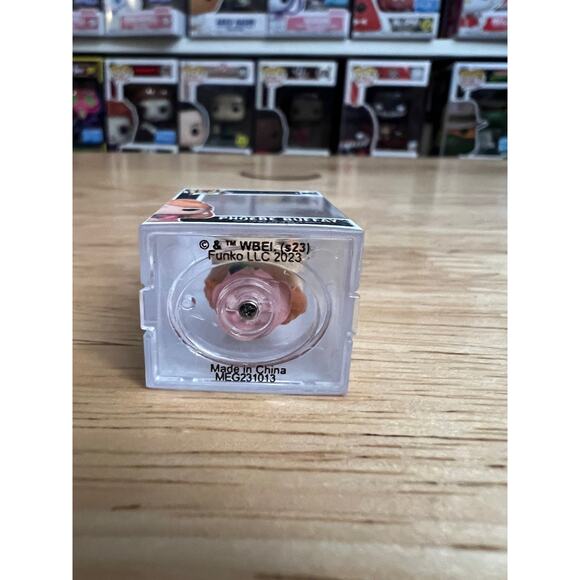 HYPER RARE CHASE BITTY Phoebe Buffay Music Video Friends 1" Funko Pop #1068 TV - Picture 6 of 6